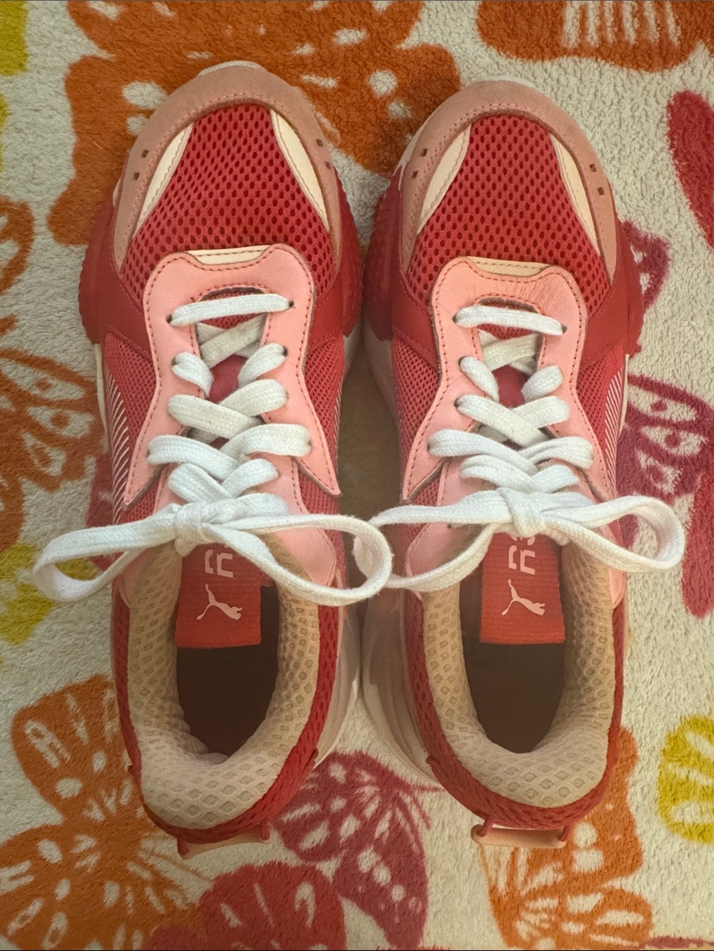 Like new condition PUMA RS-X Reinvention Red/Pink/Cream Colorway. W/7.5 M/5.5